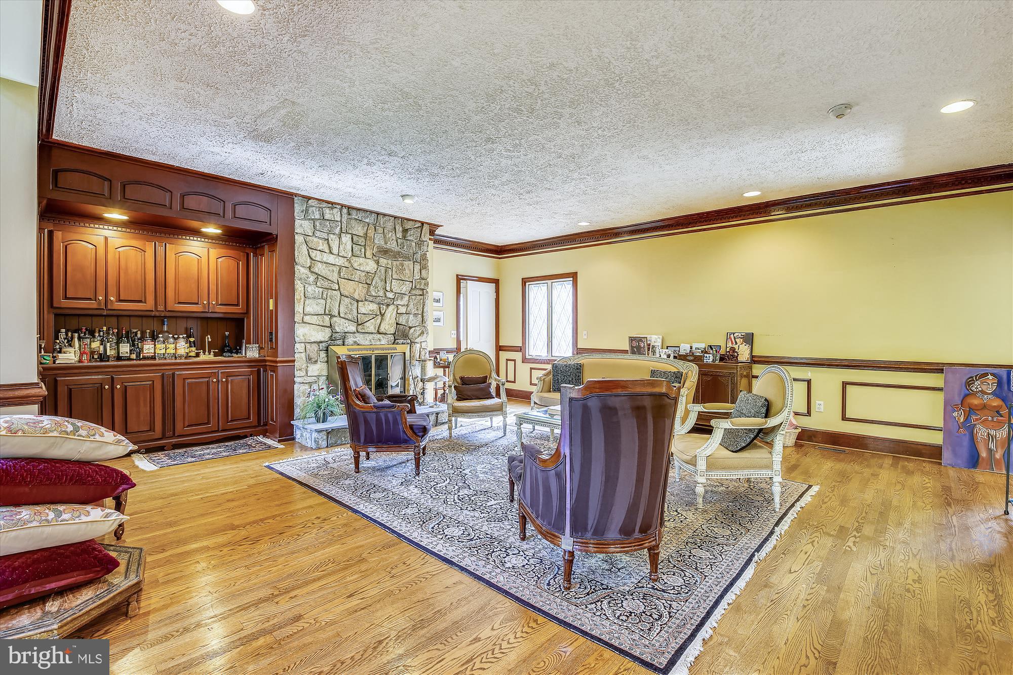 11100 Tara Road Potomac, MD 20854 - Photo 18 of 58 21x19 Family Room
