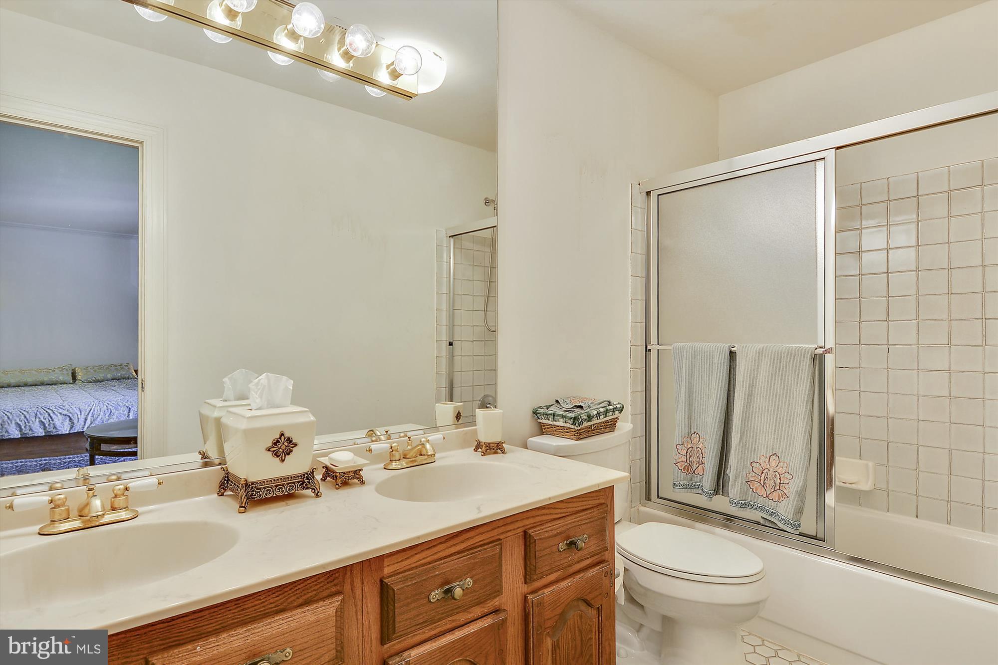 11100 Tara Road Potomac, MD 20854 - Photo 35 of 58 Gallery Image 35