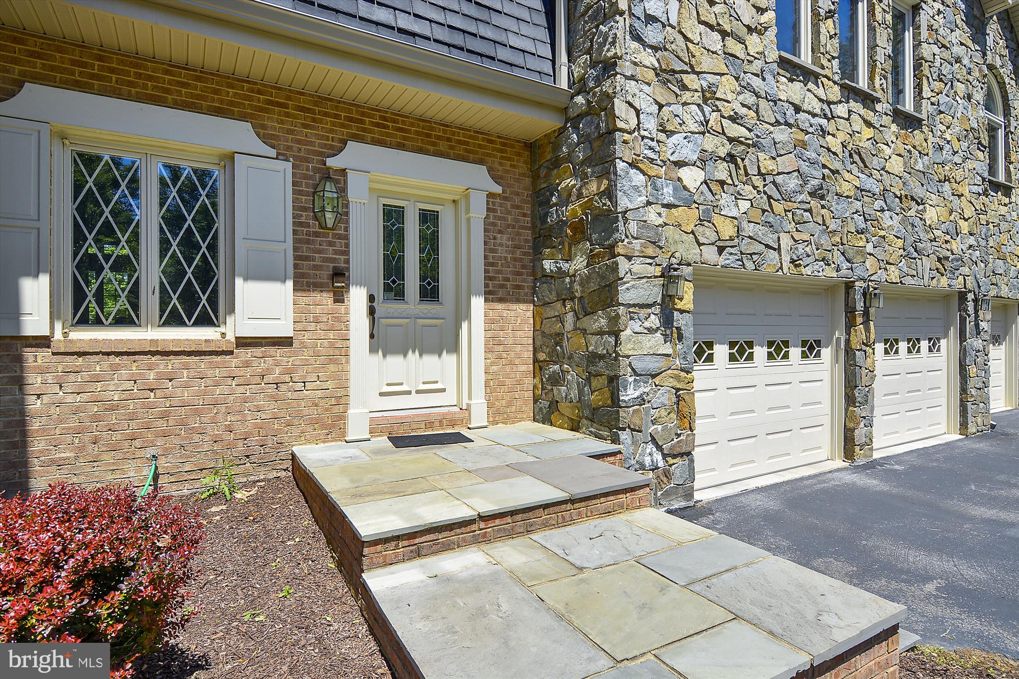 11100 Tara Road Potomac, MD 20854 - Photo 53 of 58 Mudroom entrance
