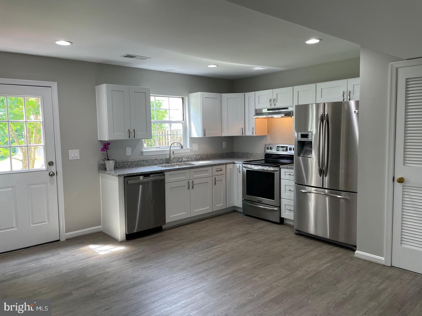108 Hunter Run Road Winchester, VA 22602 - Photo 3 of 17 Updated Kitchen