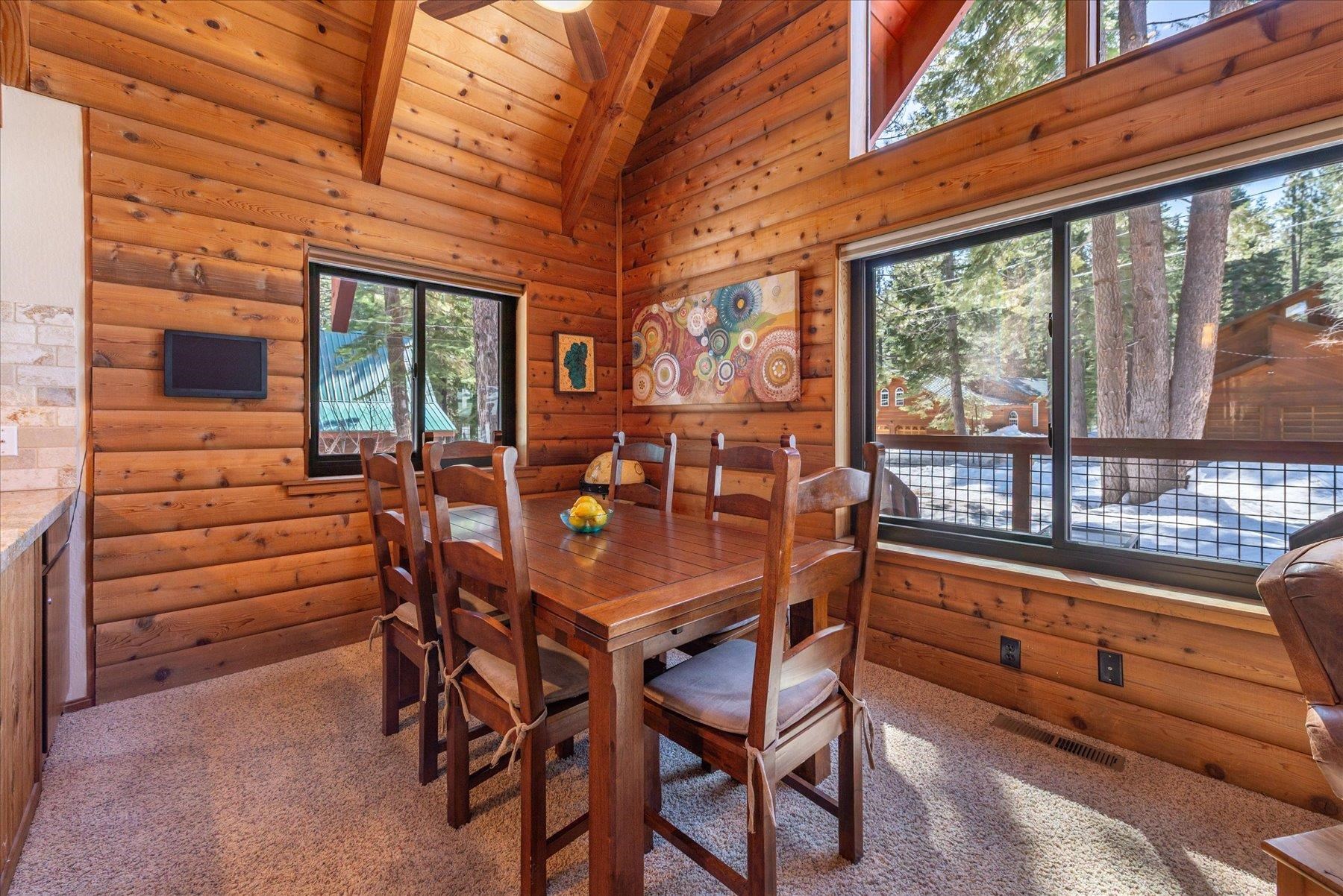 12313 Greenleaf Way Truckee, CA 96161 - Photo 6 of 26