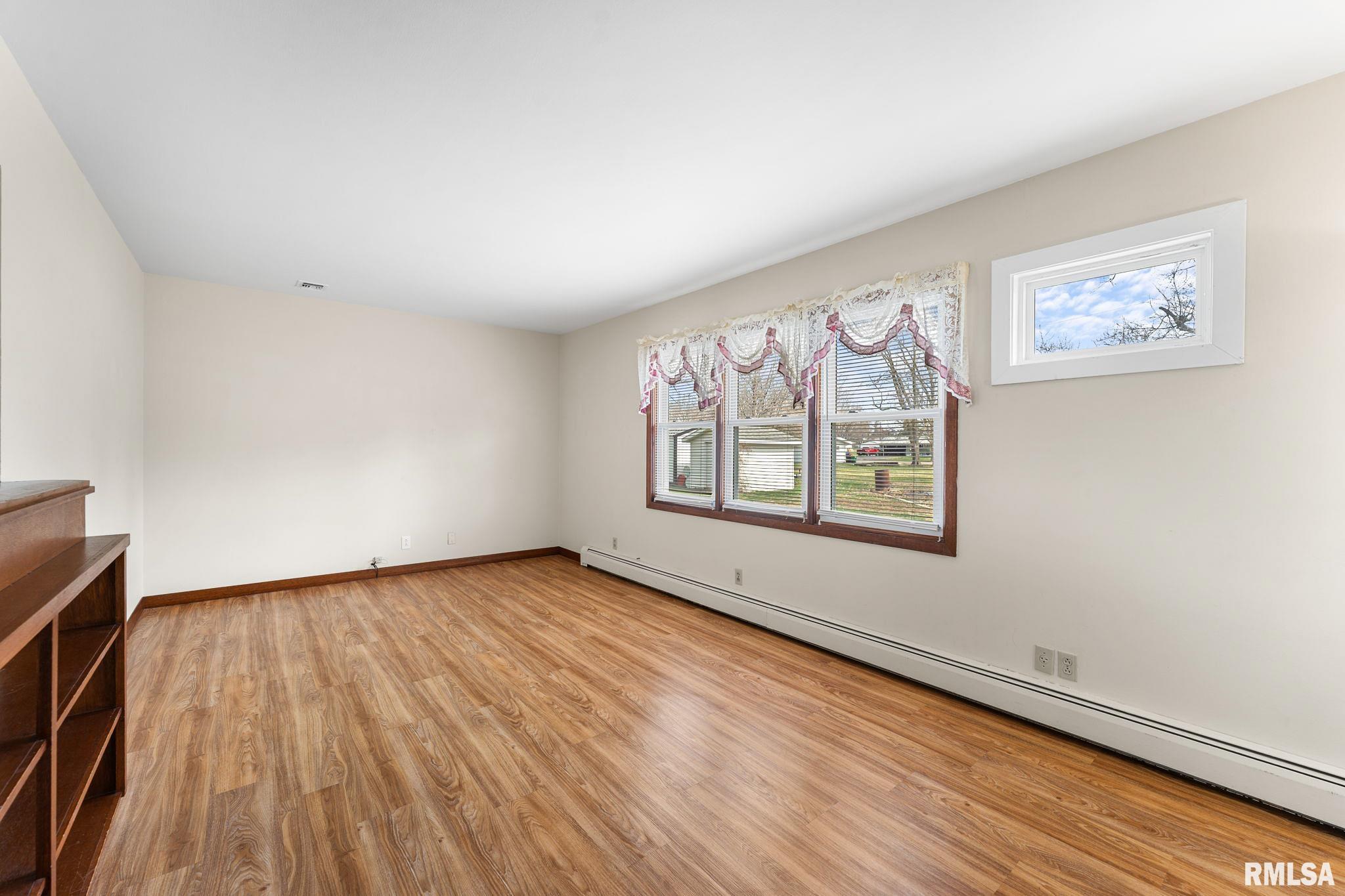 306 South Holloway Street Alexis, IL 61412 - Photo 9 of 27