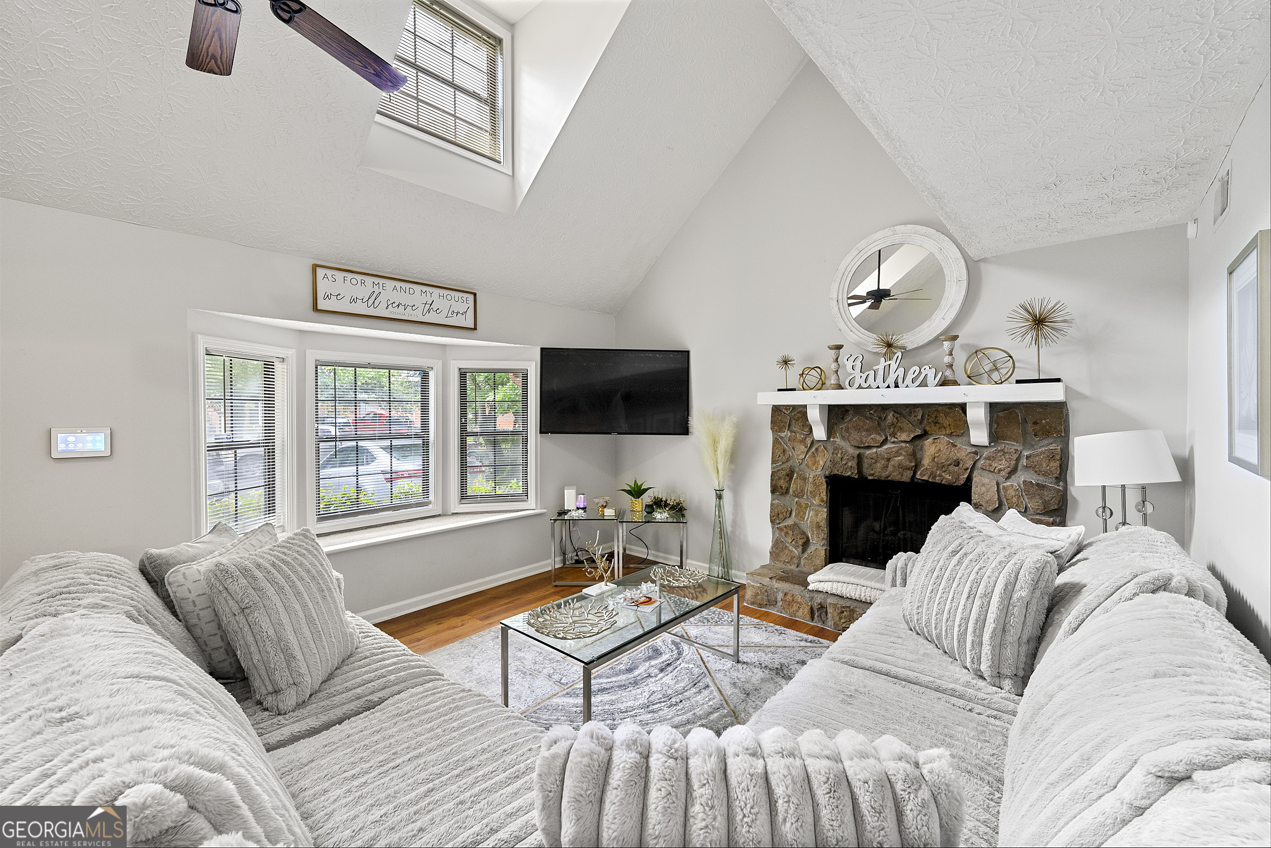 331 Booth Circle Southwest Marietta, GA 30008 - Photo 4 of 26