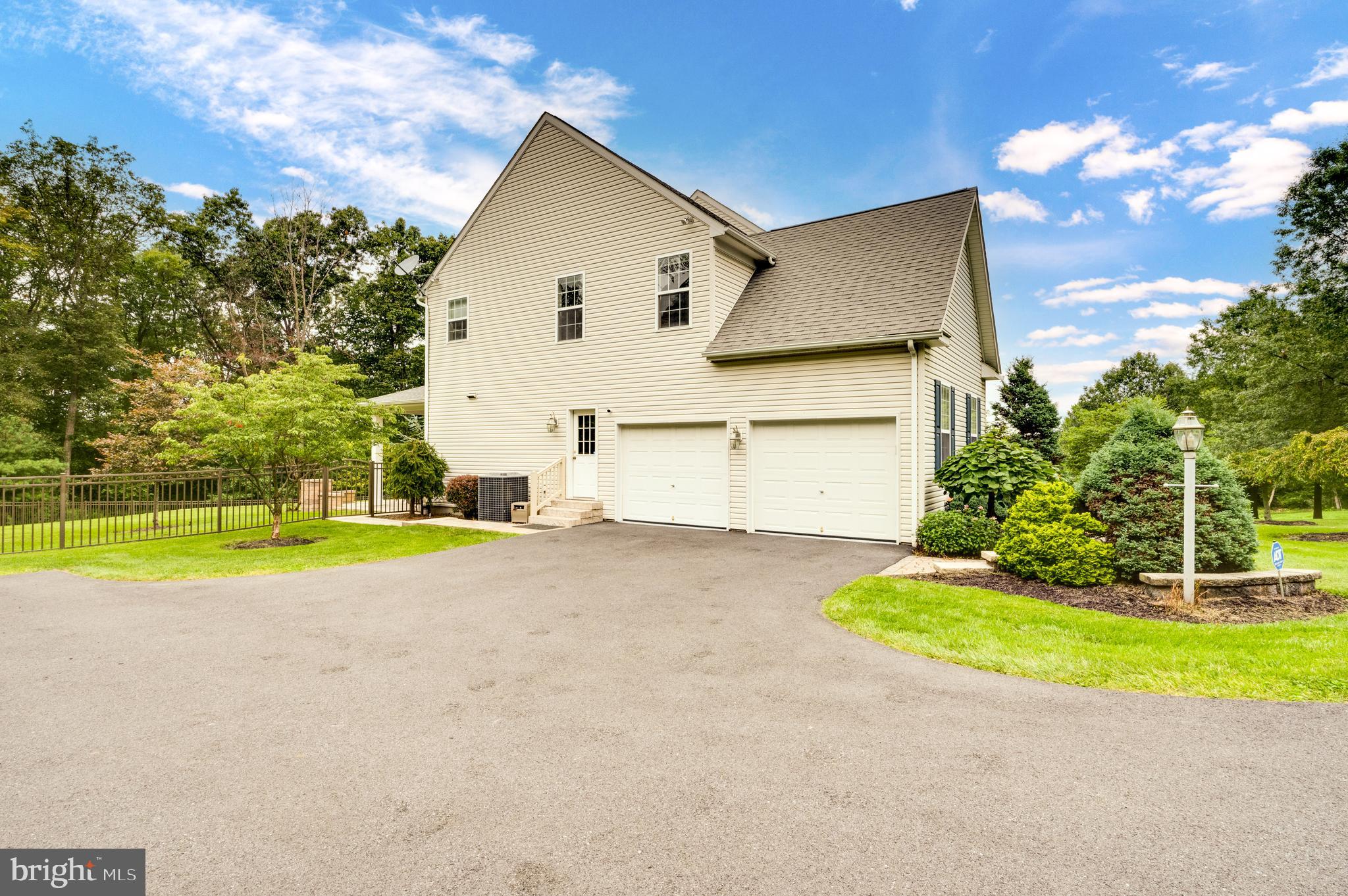 198 Kutz Road Fleetwood, PA 19522 - Photo 7 of 51