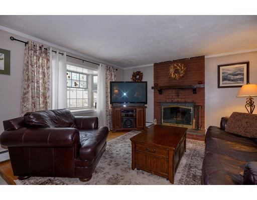 85 Crooked Spring Road Chelmsford, MA 01863 - Photo 4 of 15 Gallery Image 4