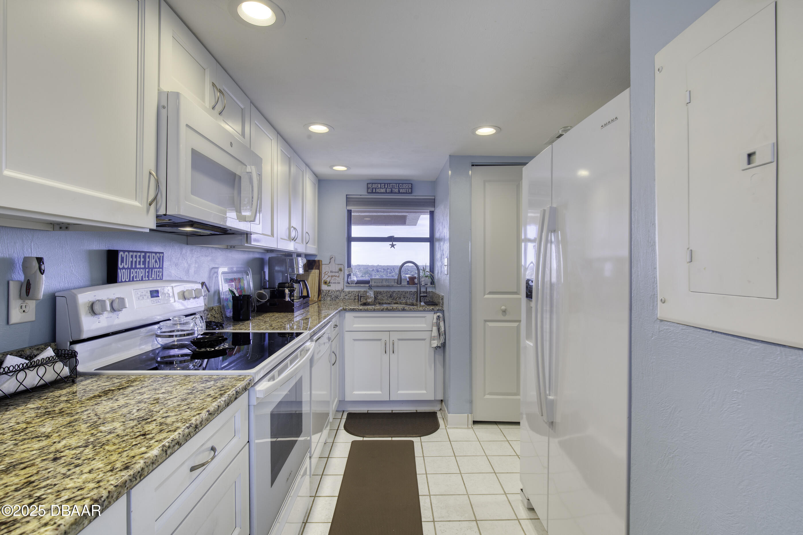 2390 Ocean Shore Boulevard, Unit 501 Ormond Beach, FL 32176 - Photo 9 of 42 2390OceanShoreBlvd_501-16