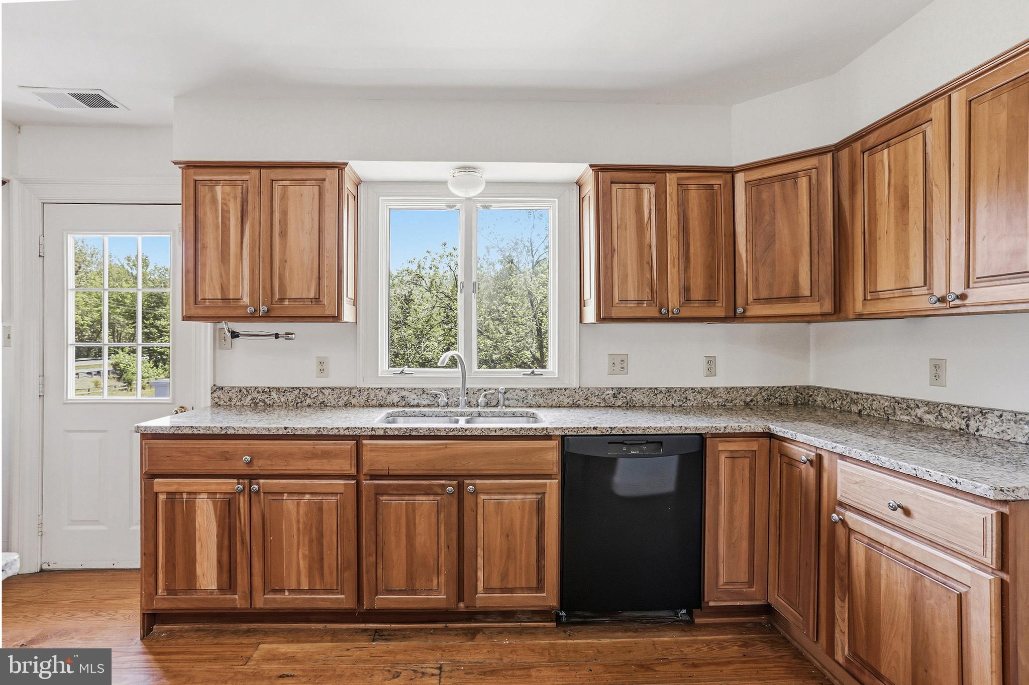 1791 Warrenton Road Fredericksburg, VA 22406 - Photo 25 of 106