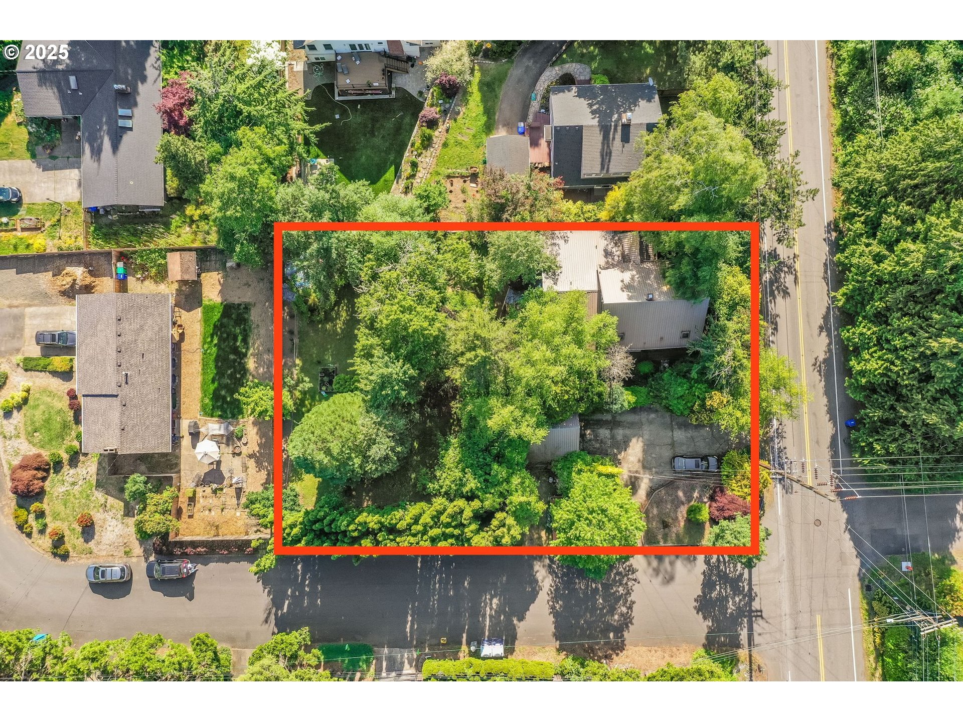 4142 Southwest Hamilton Street Portland, OR 97221 - Photo 7 of 10