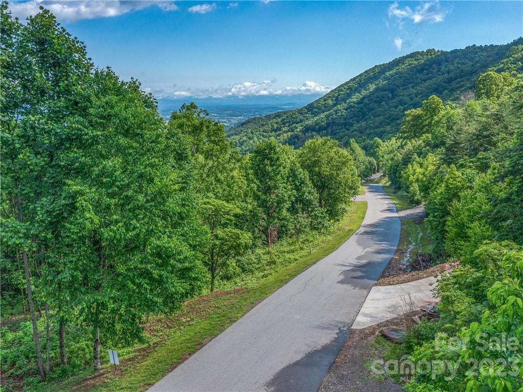 156 View Ridge Parkway, Unit 90 Leicester, NC 28748 - Photo 8 of 12 Gallery Image 8