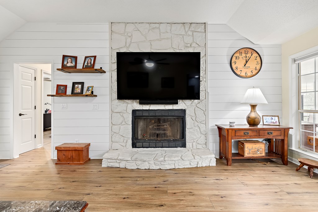 1638 Goose Hollow Road Geneva, AL 36340 - Photo 9 of 74