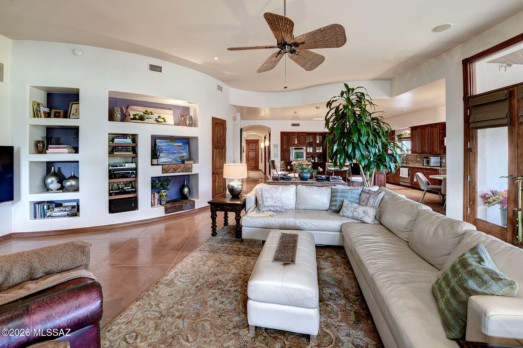 5085 North Valley View Road Tucson, AZ 85718 - Photo 11 of 47 Family Room