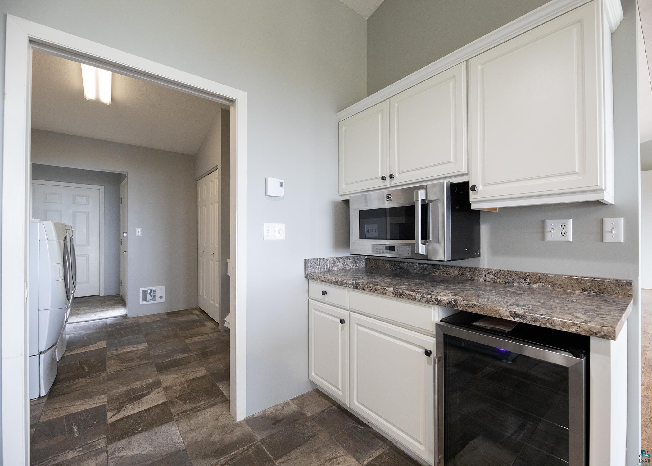 1002 Martha Street Duluth, MN 55805 - Photo 12 of 46