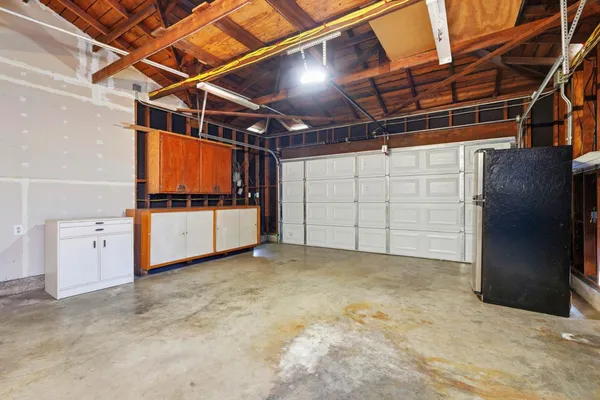 a view of a garage