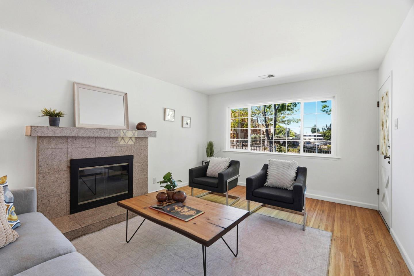 491 South Rengstorff Avenue Mountain View, CA 94040 - Photo 8 of 33