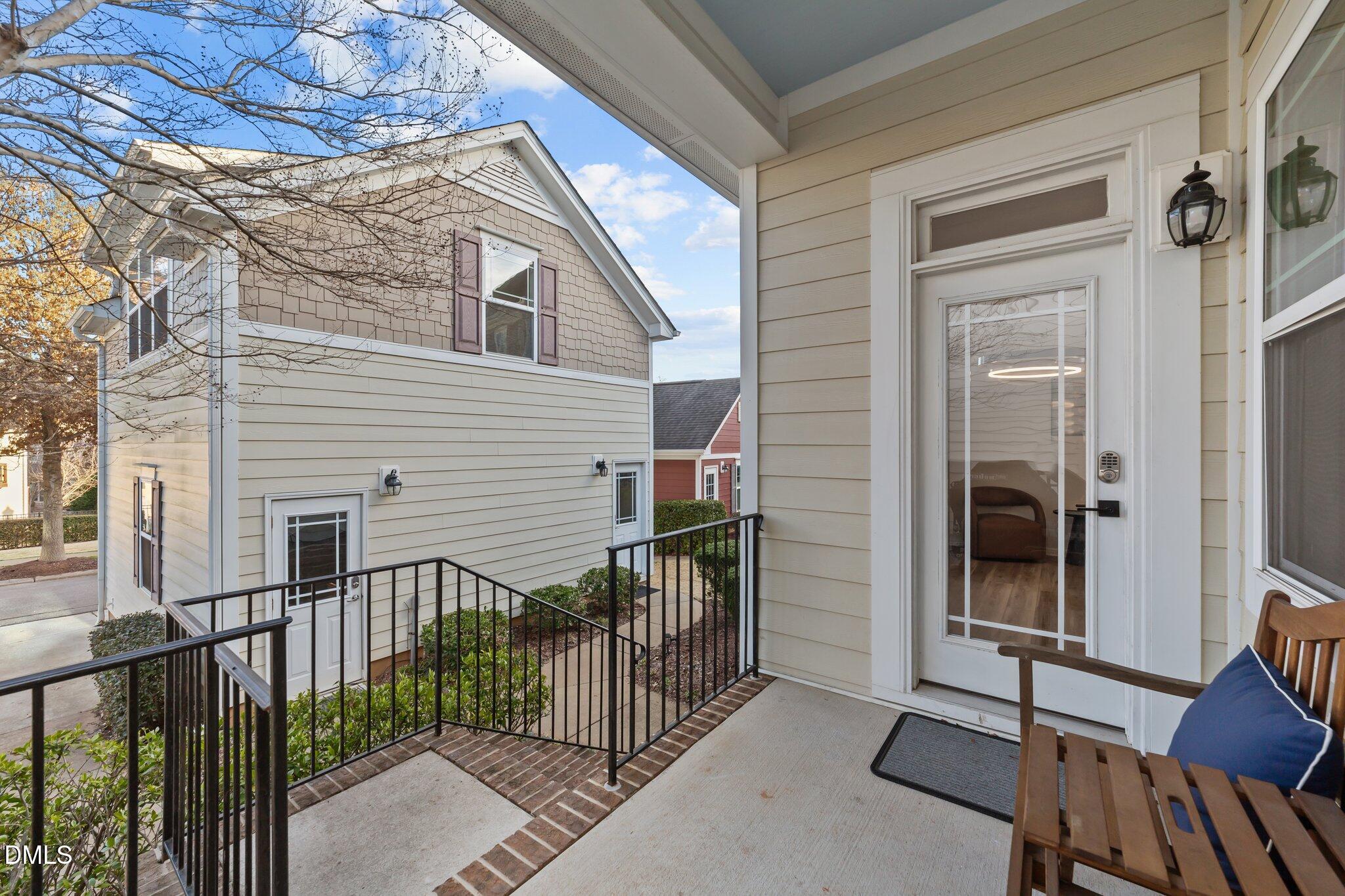 1536 Crafton Way Raleigh, NC 27607 - Photo 29 of 46 40-web-or-mls-VB4A8016