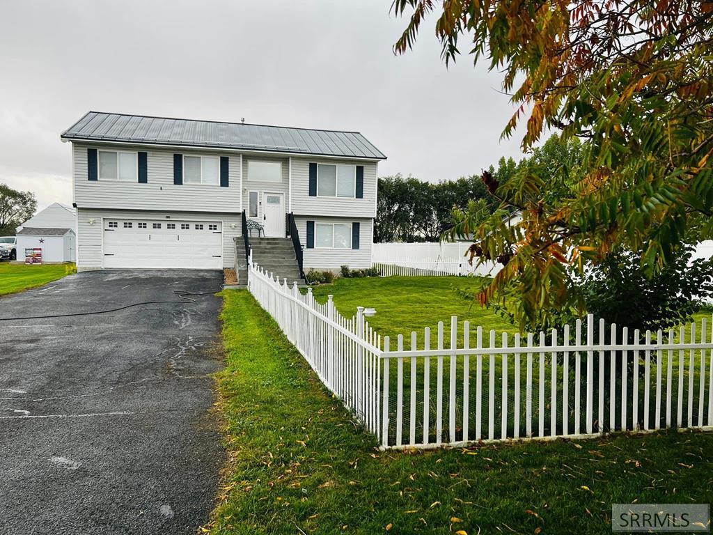 272 North 4400 East Rigby, ID 83442 - Photo 1 of 1 Main View