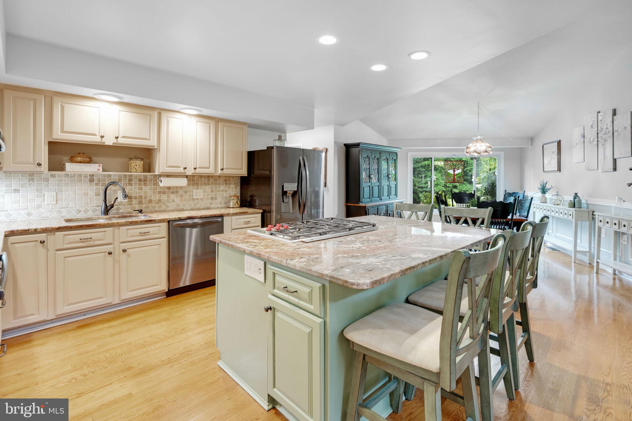 4208 High Ridge Road Haymarket, VA 20169 - Photo 16 of 62 Gourmet Kitchen Opens to Breakfast Room.