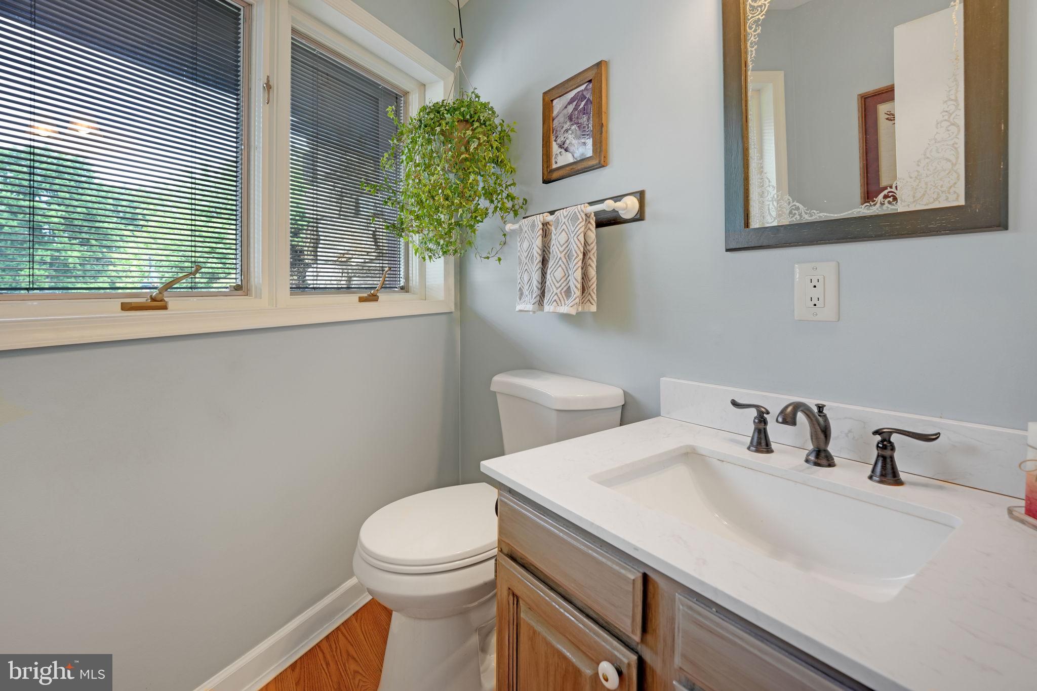 4208 High Ridge Road Haymarket, VA 20169 - Photo 24 of 62 Half Bath--Located Near Garage Entry & Kitchen.