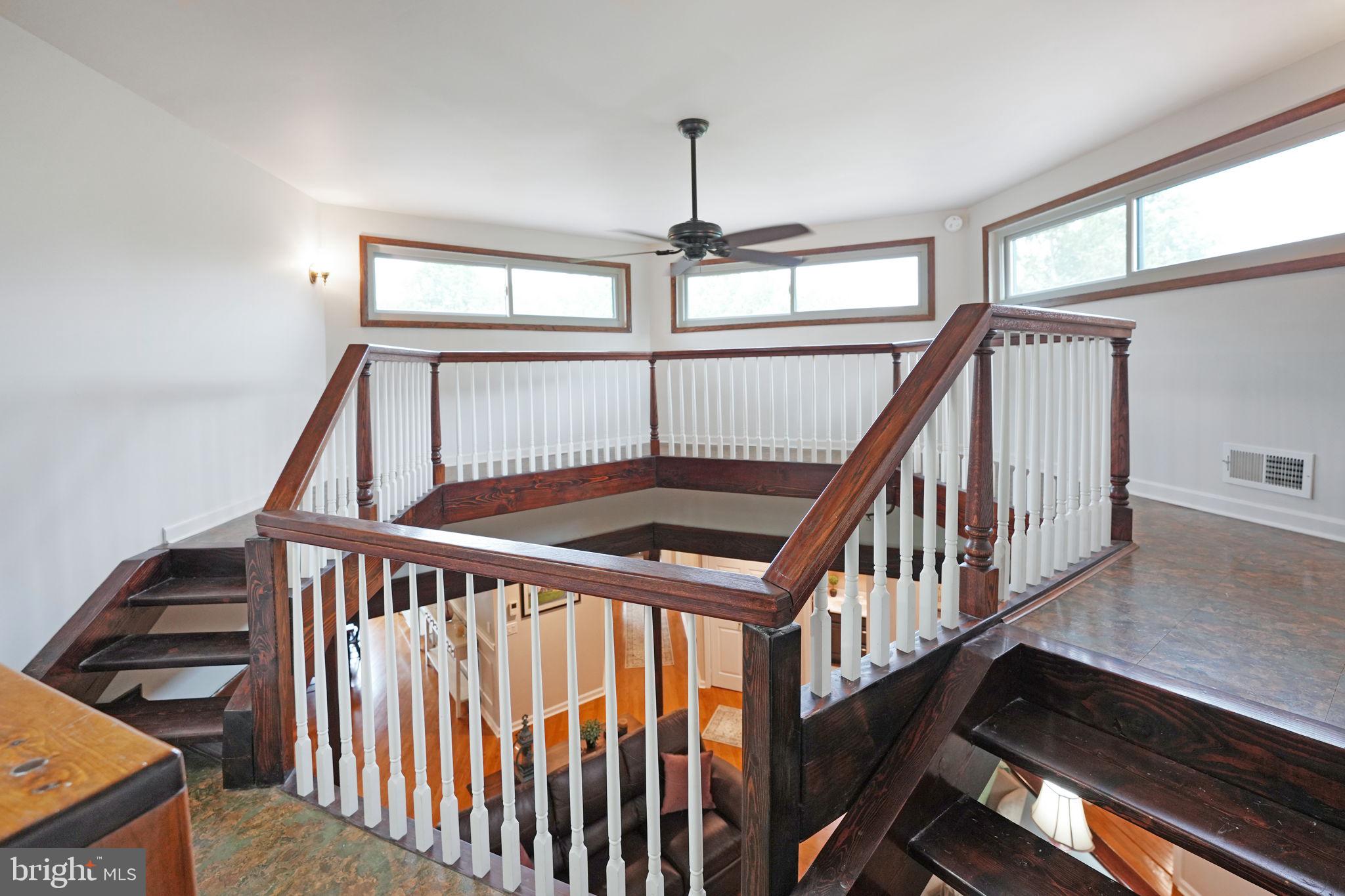 4208 High Ridge Road Haymarket, VA 20169 - Photo 34 of 62 View from Upper Level Loft Looking to Walkway.