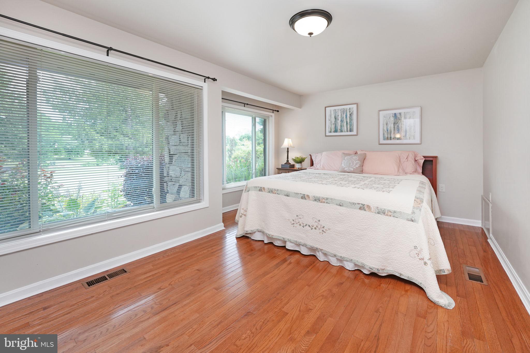 4208 High Ridge Road Haymarket, VA 20169 - Photo 36 of 62 Bedroom 2