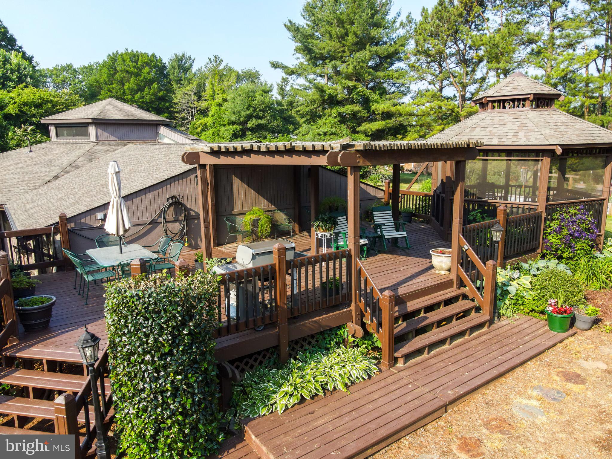 4208 High Ridge Road Haymarket, VA 20169 - Photo 49 of 62 Enjoy the expansive open air deck and gazebo!