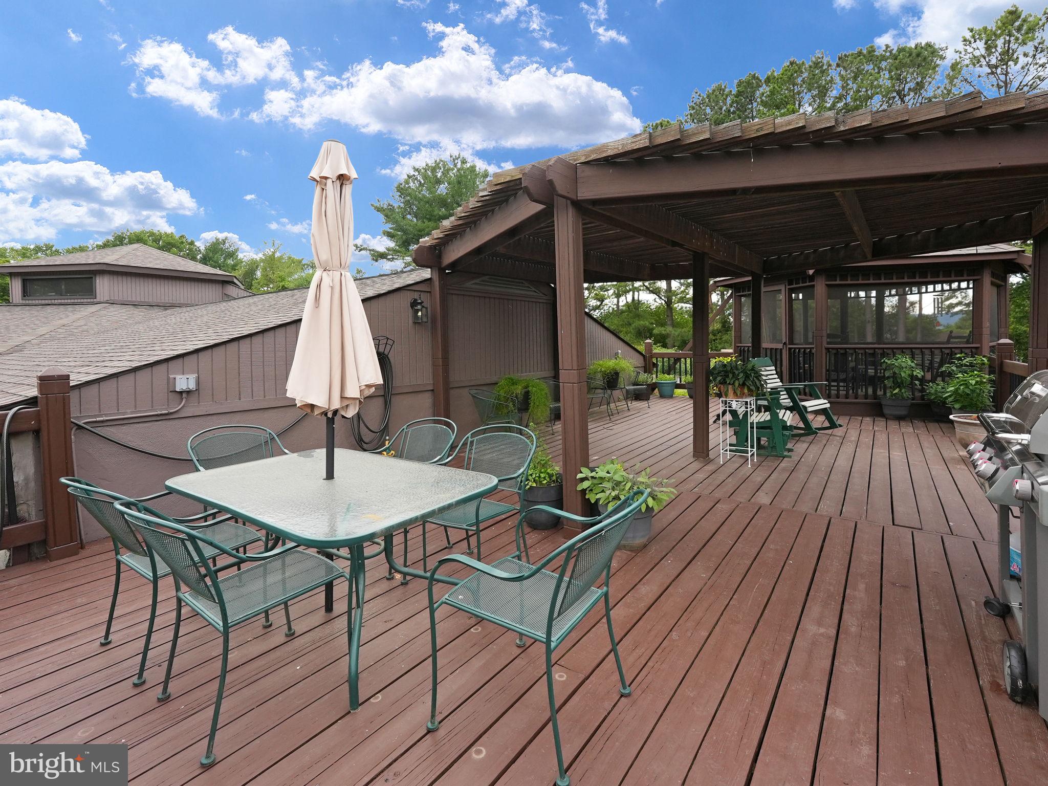 4208 High Ridge Road Haymarket, VA 20169 - Photo 50 of 62 Expansive Open Air Deck with Gazebo.