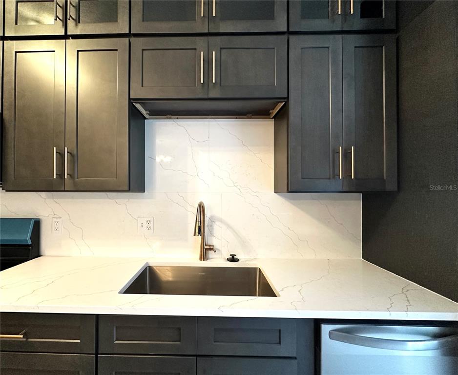 4225 La Pasida Lane New Port Richey, FL 34655 - Photo 14 of 55