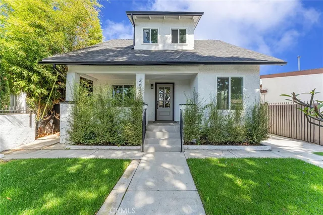 $999,000 | 2623 Exposition Place, Los Angeles, CA 90018