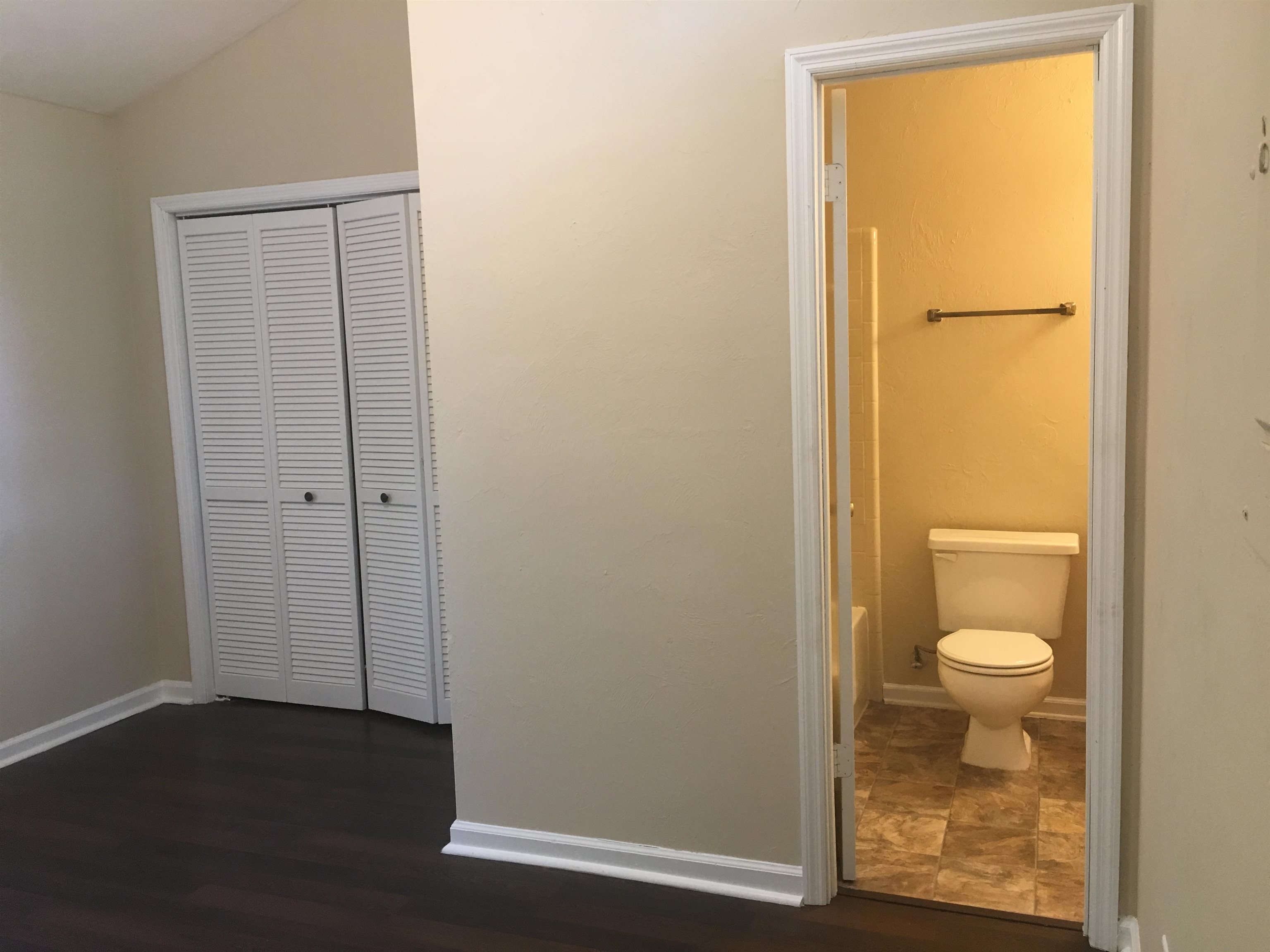 1119 Ocala Road Tallahassee, FL 32304 - Photo 10 of 13