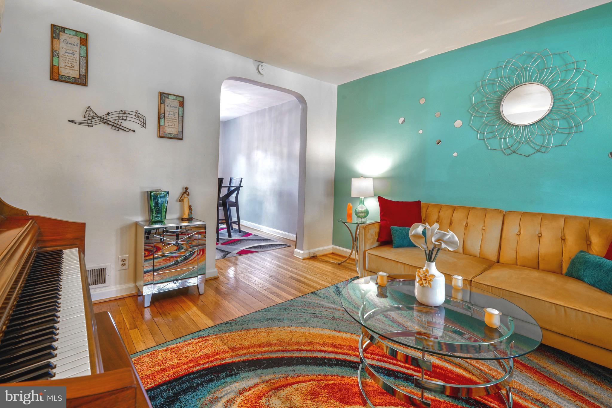 4508 Manorview Road Baltimore, MD 21229 - Photo 5 of 26 Gallery Image 5