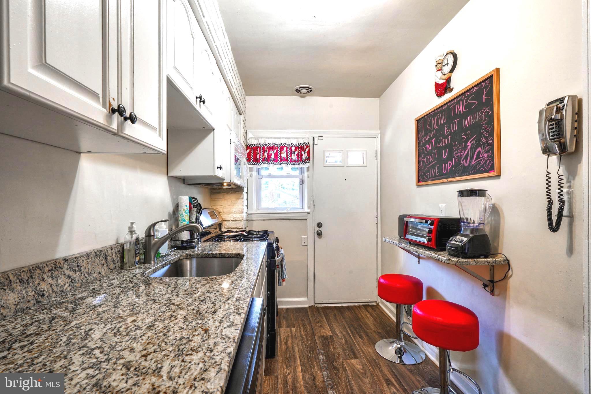 4508 Manorview Road Baltimore, MD 21229 - Photo 8 of 26 Gallery Image 8