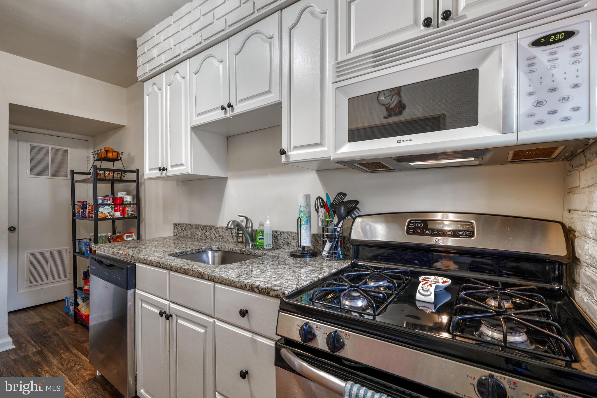4508 Manorview Road Baltimore, MD 21229 - Photo 9 of 26 Gallery Image 9