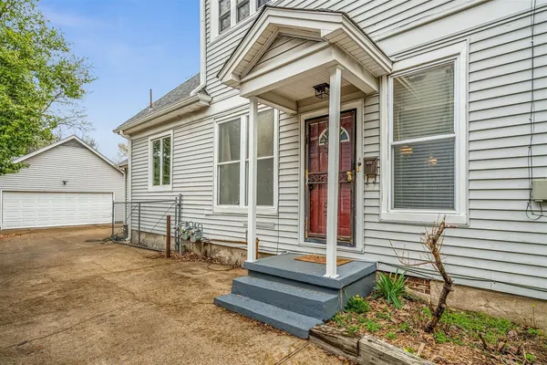 $410,000 | 31 South Cox Street, Memphis, TN 38104