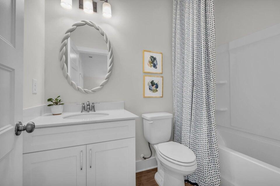 2576 Butlers Green Circle, Unit 7 Chattanooga, TN 37421 - Photo 17 of 24 3rd bath 2nd floor