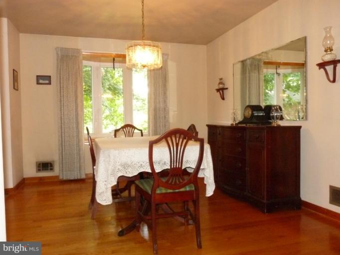 503 Oak Grove Road Linthicum Heights, MD 21090 - Photo 12 of 30 Dining Room