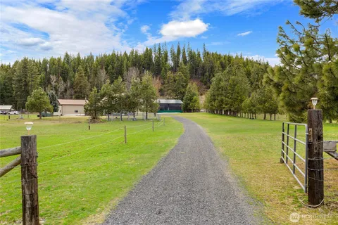 $1,650,000 | 4010 Teanaway Rd Middle Fork, Cle Elum, WA 98922