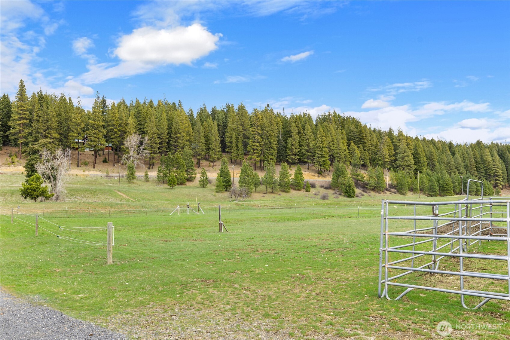 4010 Teanaway Rd Middle Fork Cle Elum, WA 98922 - Photo 21 of 40