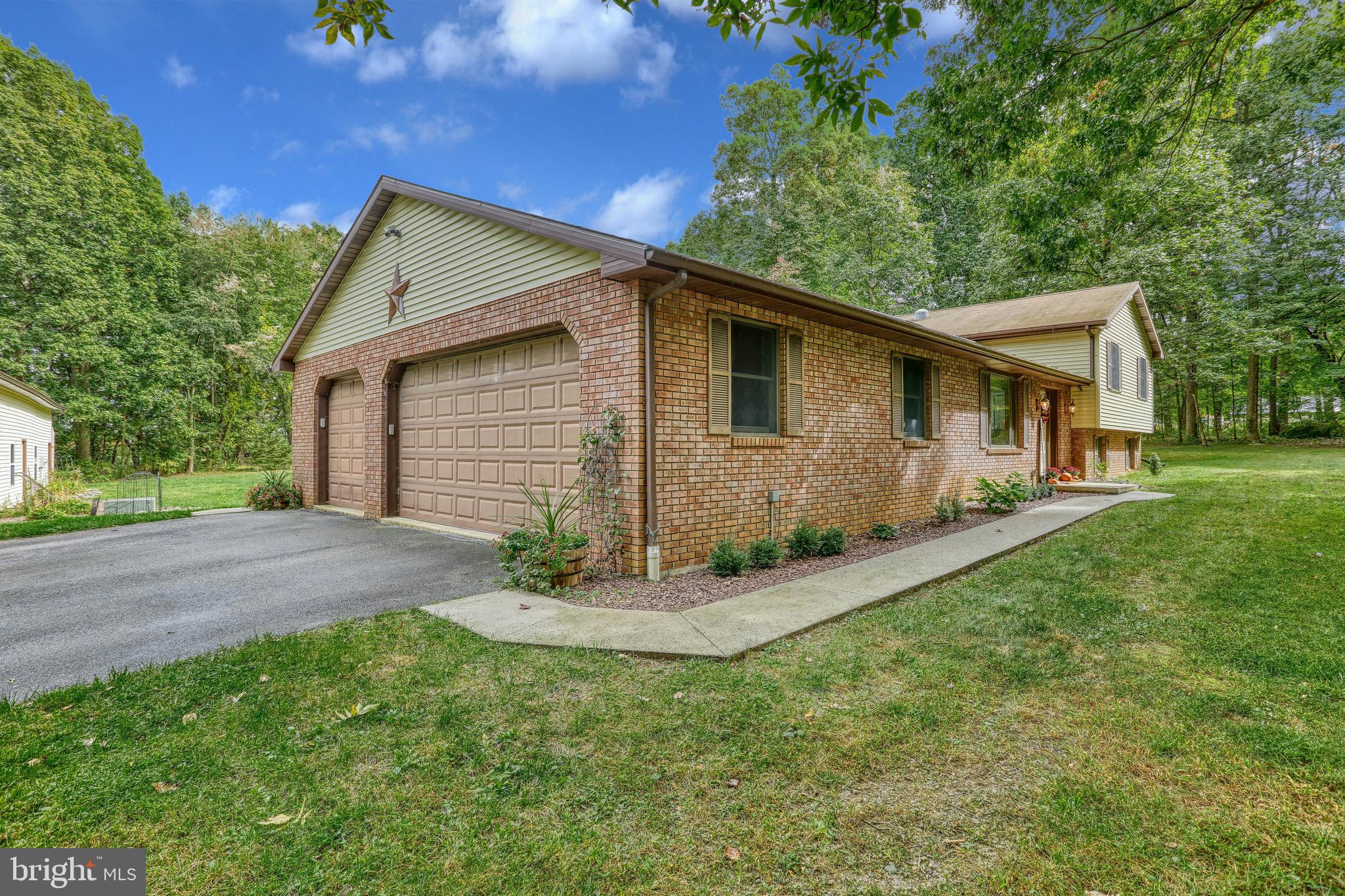 2349 Myers Road Spring Grove, PA 17362 - Photo 5 of 60