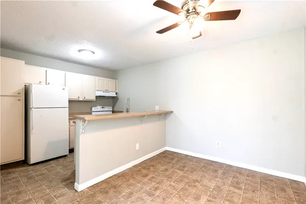 $950 | 2000 Kazmeier, Unit 2, Bryan, TX 77802