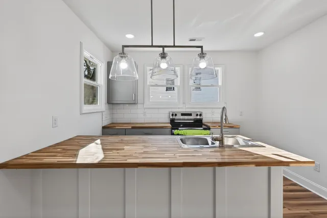 $215,000 | 2756 Harrison Pike, Chattanooga, TN 37406