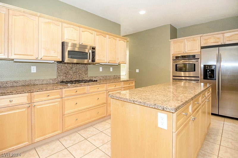 1668 Ravanusa Drive Henderson, NV 89052 - Photo 6 of 26