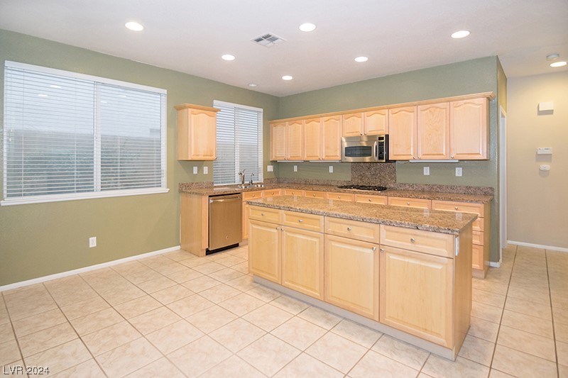 1668 Ravanusa Drive Henderson, NV 89052 - Photo 7 of 26