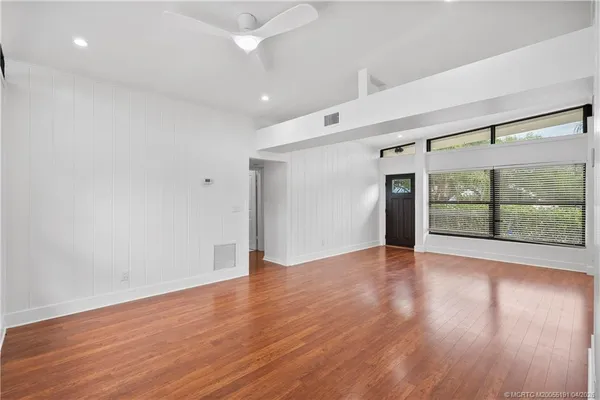 $610,000 | 1944 Northeast Lake Place, Jensen Beach, FL 34957