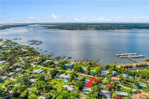 $610,000 | 1944 Northeast Lake Place, Jensen Beach, FL 34957