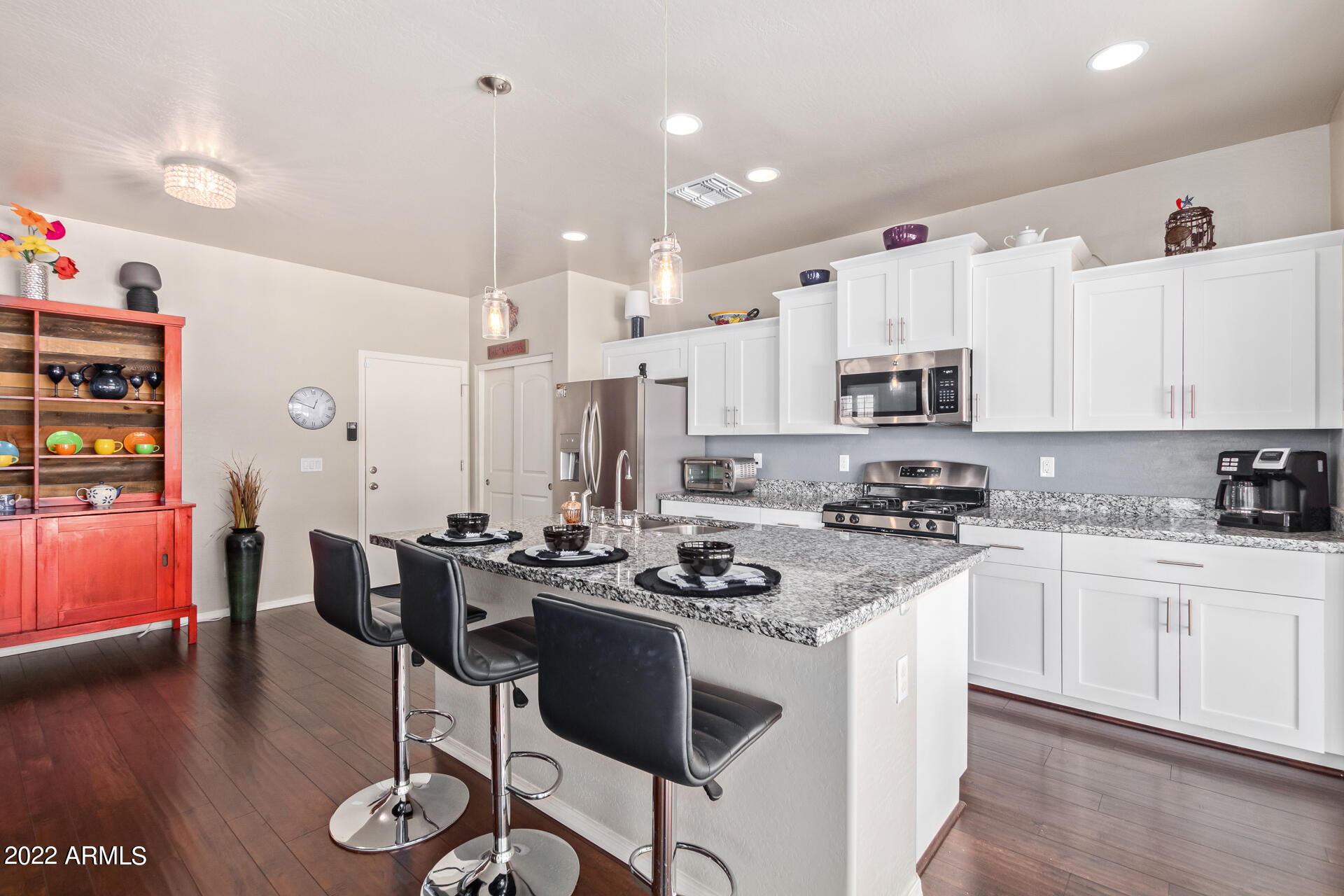 714 West Ardmore Road Phoenix, AZ 85041 - Photo 15 of 39 16-Ardmore