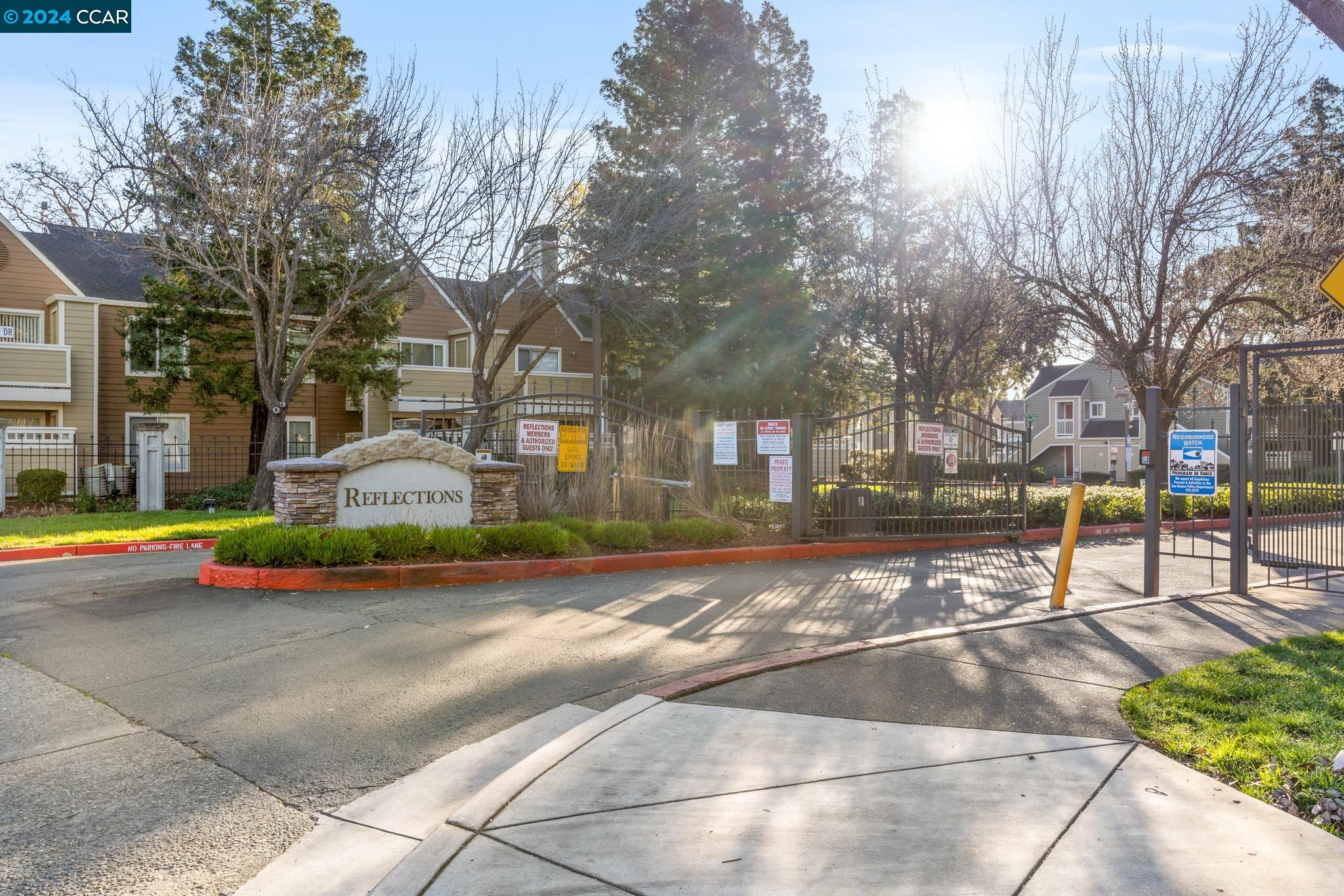 285 Reflections Drive, Unit 25 San Ramon, CA 94583 - Photo 38 of 42 a view of street with houses