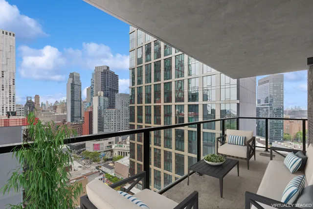 $2,272,500 | 10 Nevins Street, Unit 23I | Downtown Brooklyn