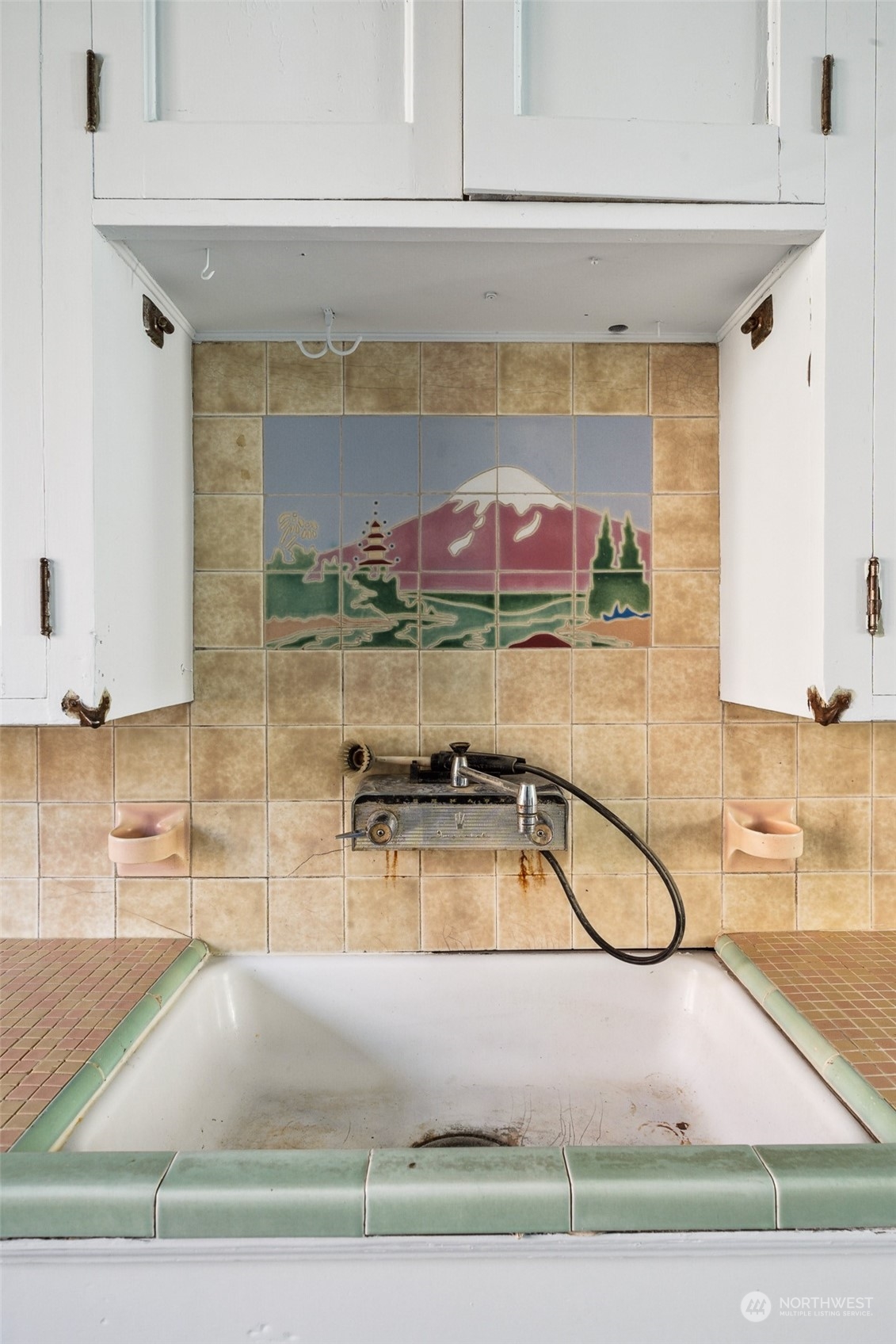 3840 Linden Avenue North Seattle, WA 98103 - Photo 14 of 40