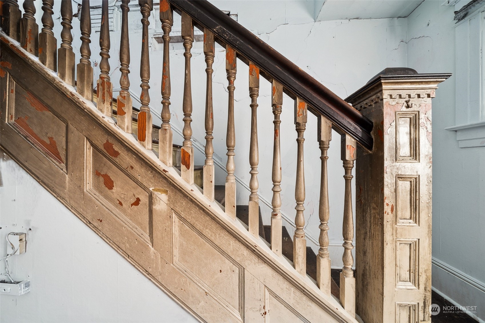 3840 Linden Avenue North Seattle, WA 98103 - Photo 15 of 40 a view of a building