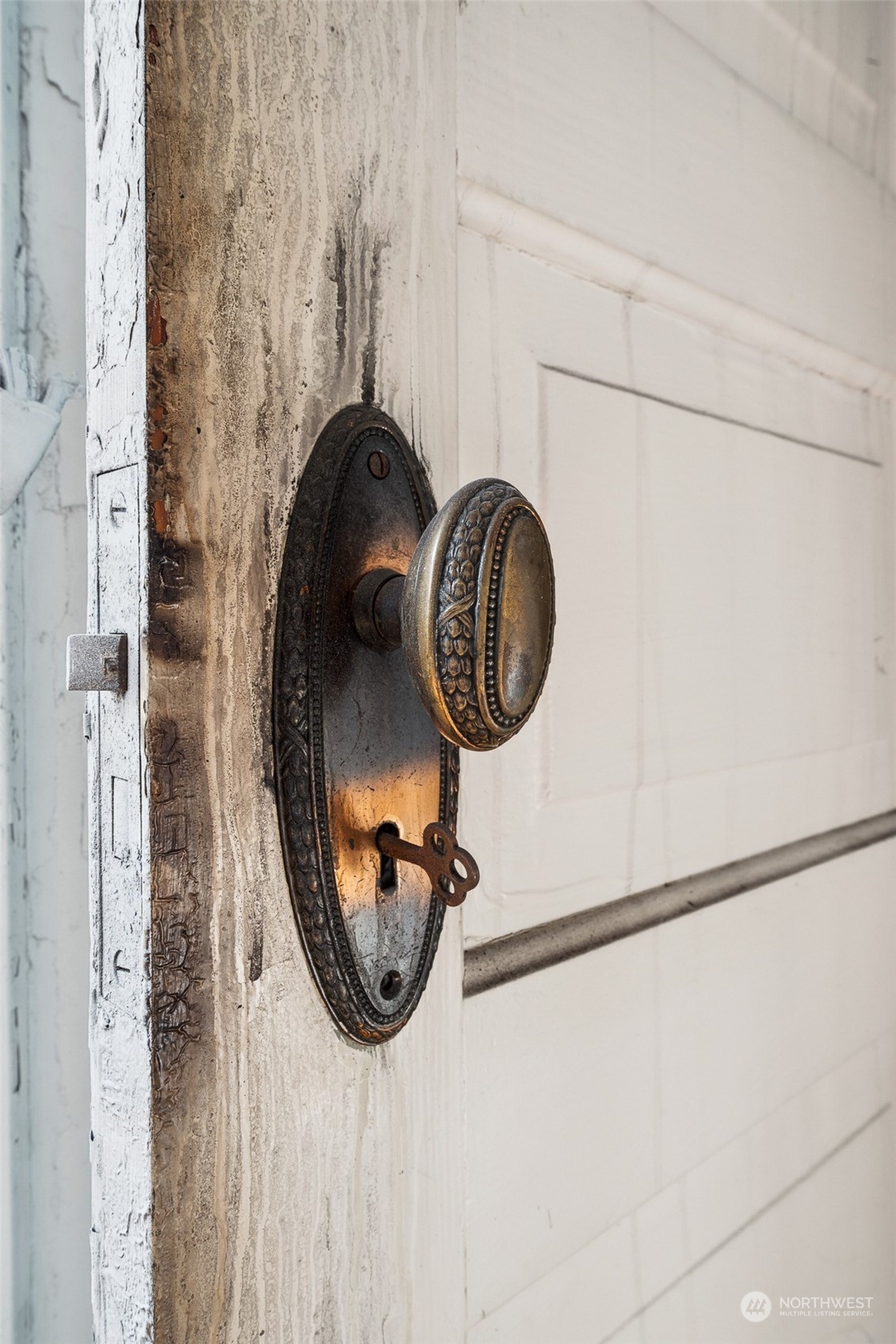 3840 Linden Avenue North Seattle, WA 98103 - Photo 23 of 40 a bathroom with a mirror and a shower